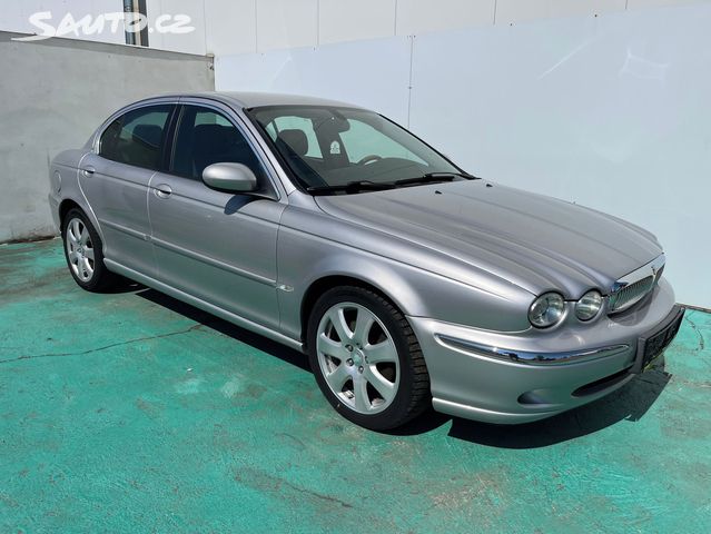 Jaguar X-Type